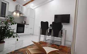 Apartmani Pina 2