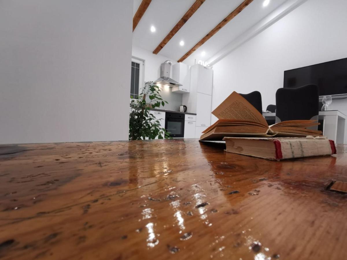 Apartmani Pina 2 Kaštela Zewnętrze zdjęcie
